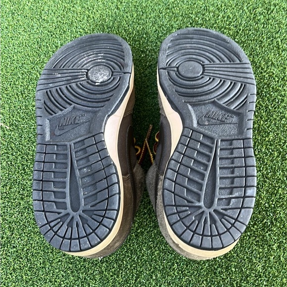 Nike Dunk - Picture 3 of 4